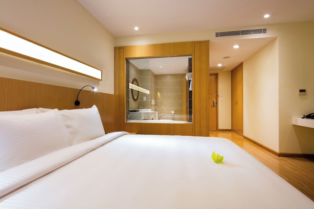 Family Connecting Ocean View Room