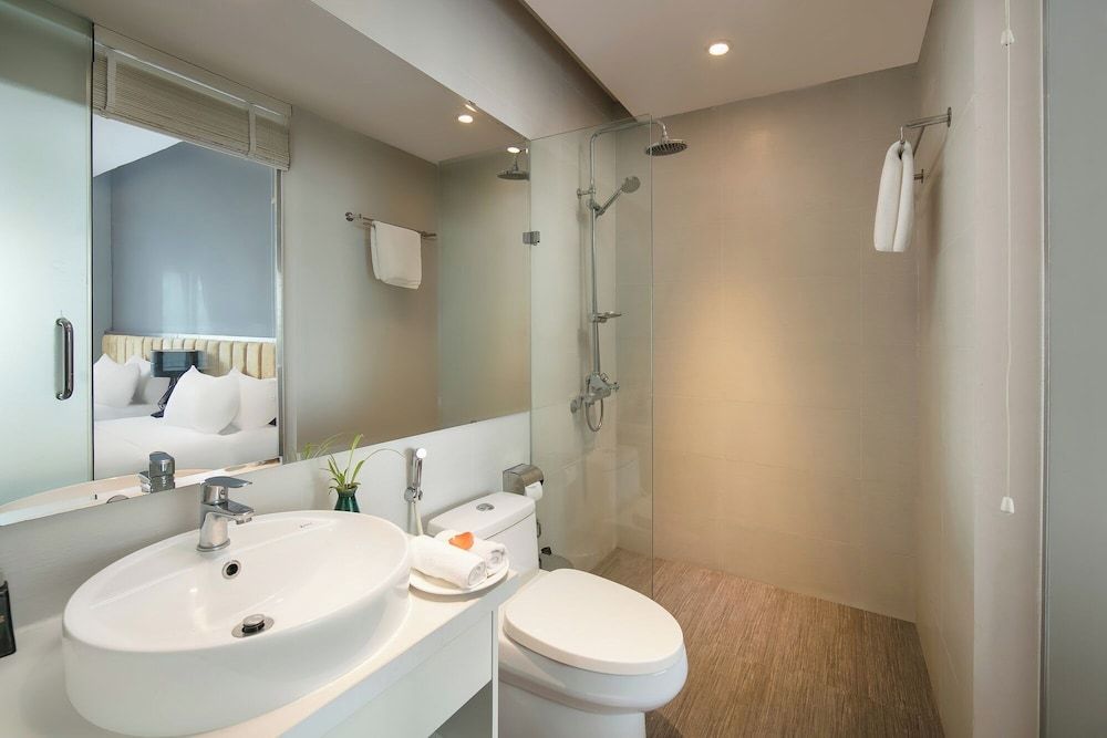 undefined Hanoi Ping Luxury Hotel 10
