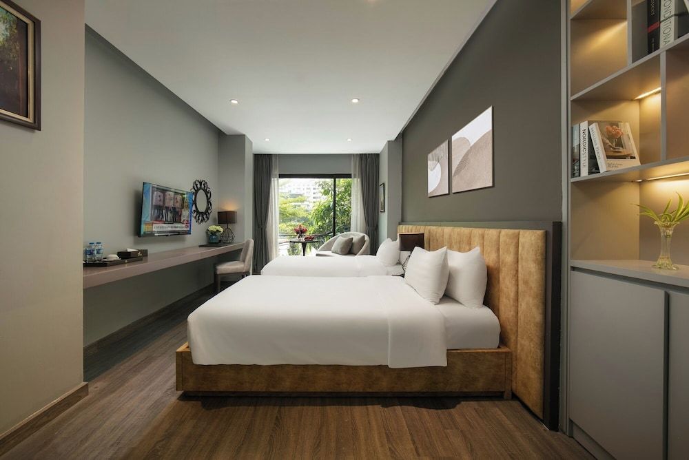 undefined Hanoi Ping Luxury Hotel 8