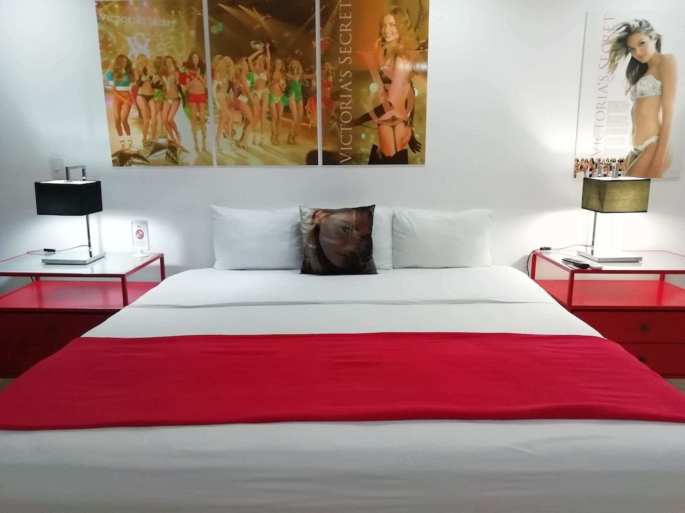 Mayafair Design Hotel Room, 1 King Bed 8