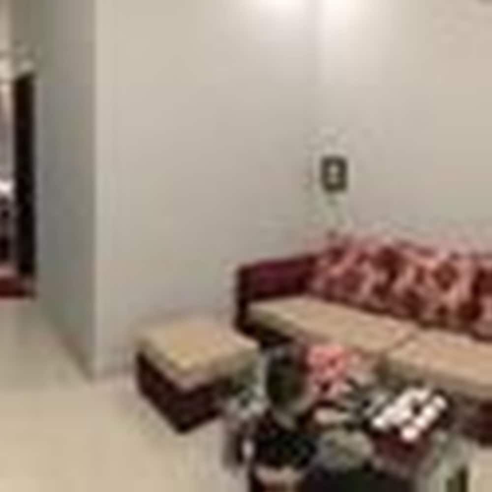 undefined Phuc Long Hotel 3