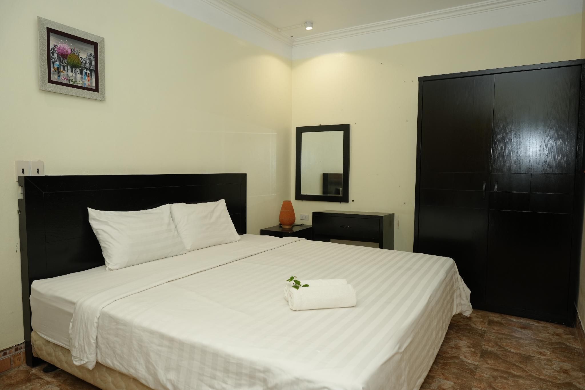 Deluxe Double with Window