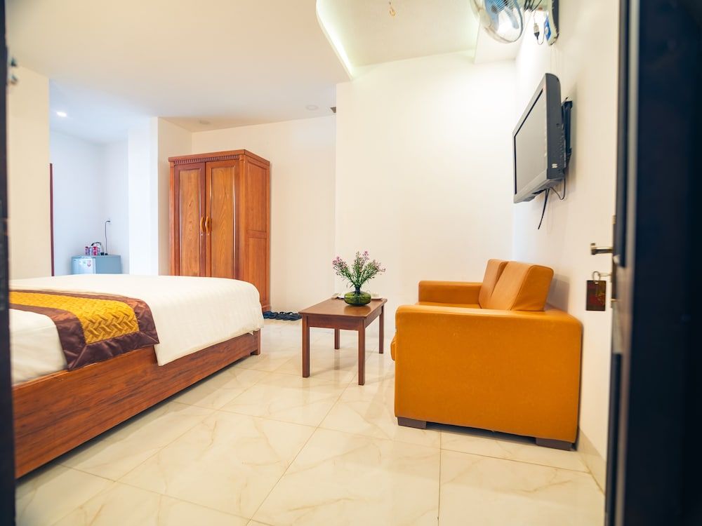 Miami Beach Hotel Deluxe Triple Room, 1 Bedroom, Non Smoking, City View 4