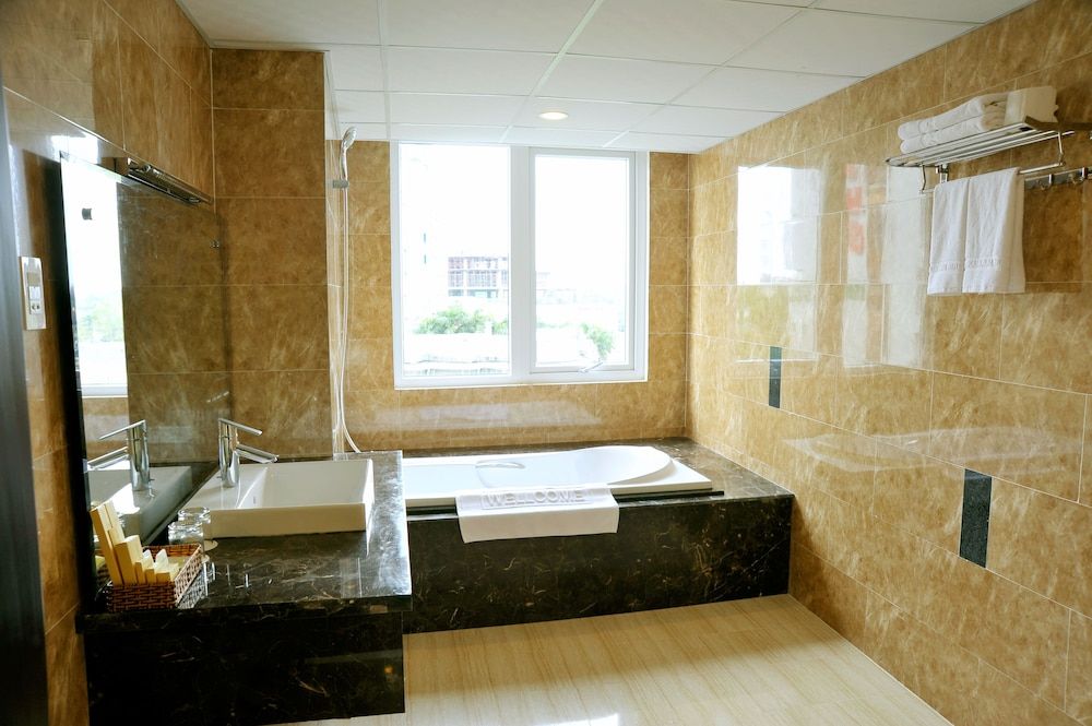 International Hotel Executive Room, River View 16