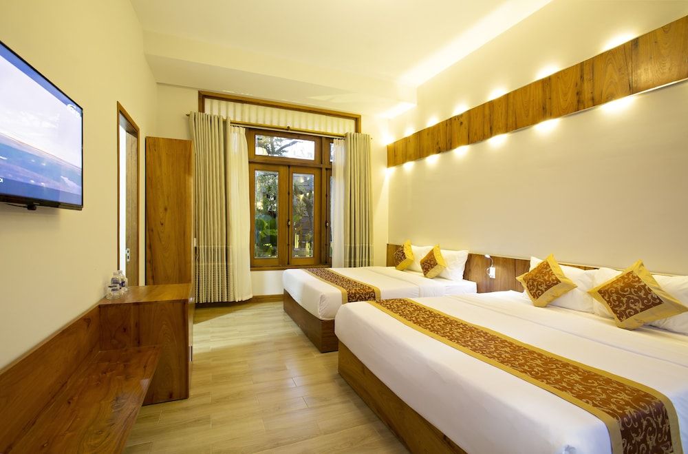 Deluxe Room, Balcony, Garden View