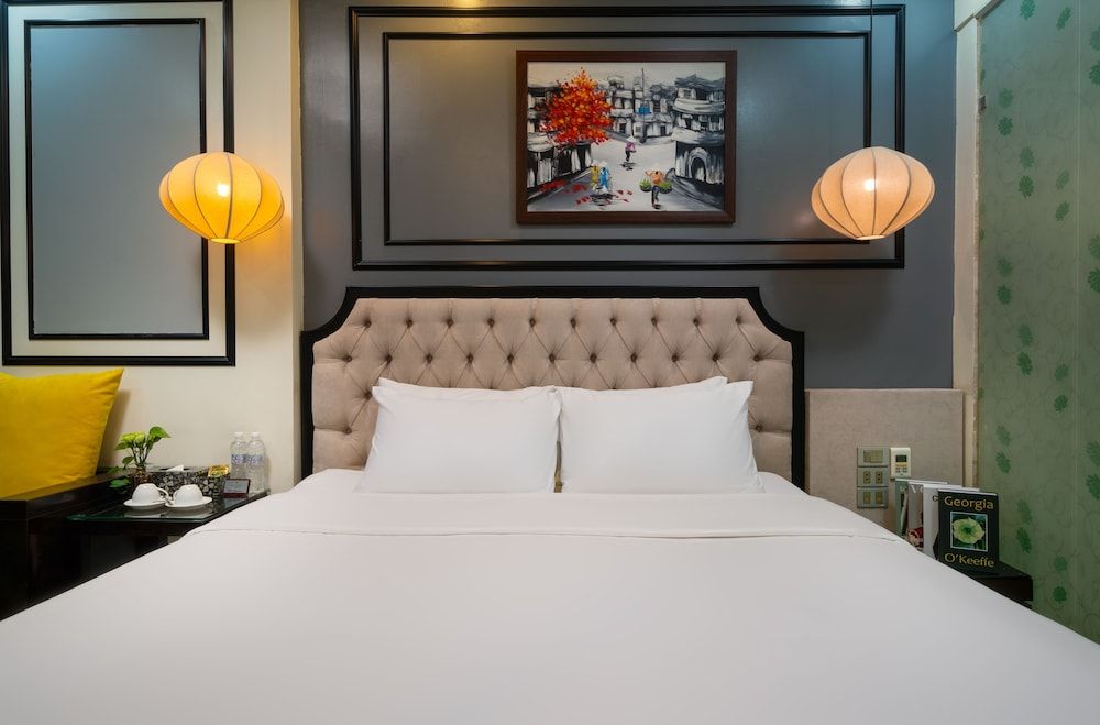 undefined Bella Premier Hotel & Rooftop Skybar 3