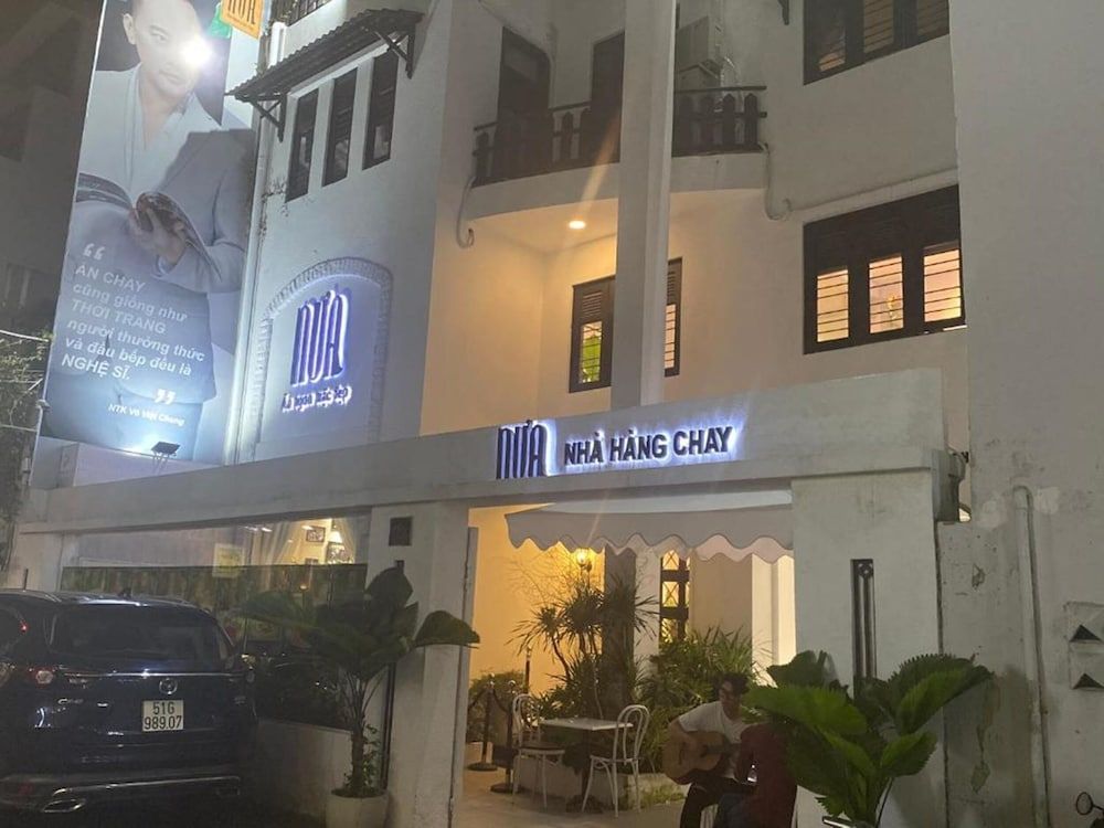 undefined Full House Serviced Apartment 6