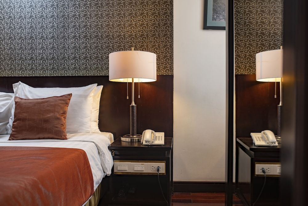 TK123 Hanoi Hotel Superior Double Room 2