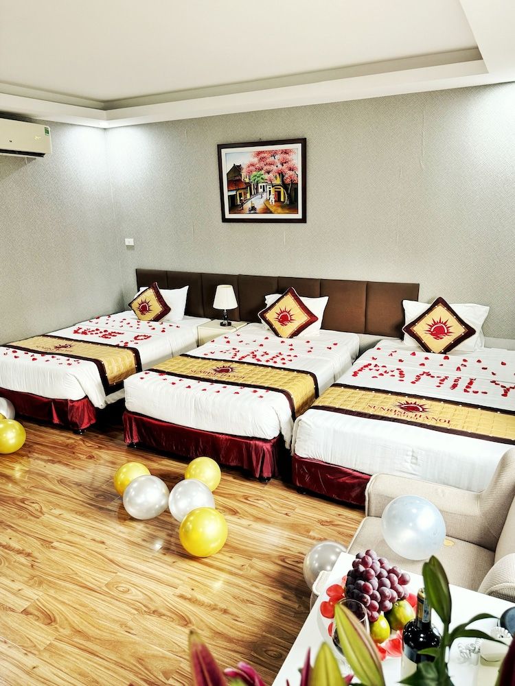 Sunrise Hanoi Hotel Deluxe Triple Room 5