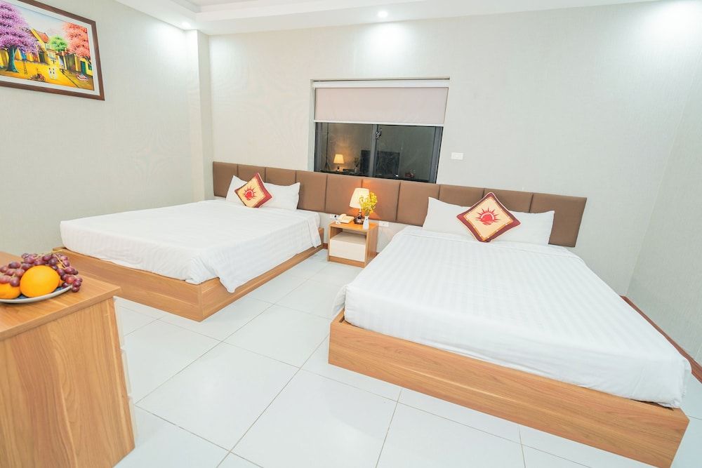 Sunrise Hanoi Hotel Deluxe Triple Room 2