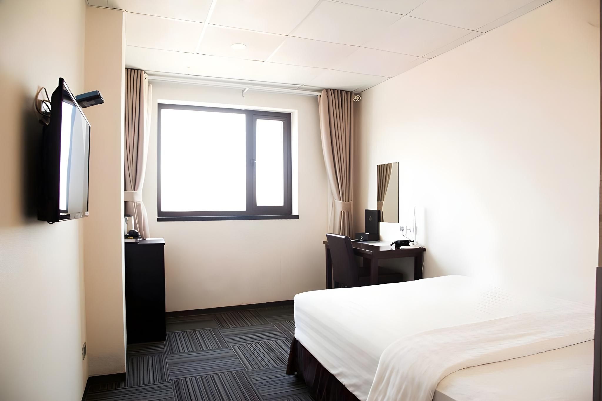 undefined Sakura Hotel 3 8