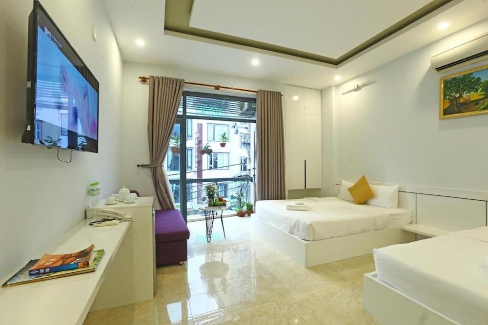 LIS Hotel Family Room 6