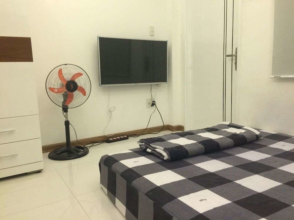 undefined Smiley Apartment 7