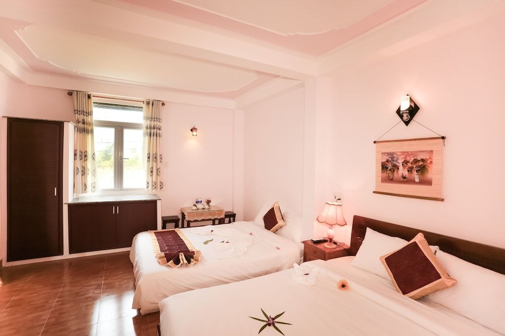 Connecting Room with River View