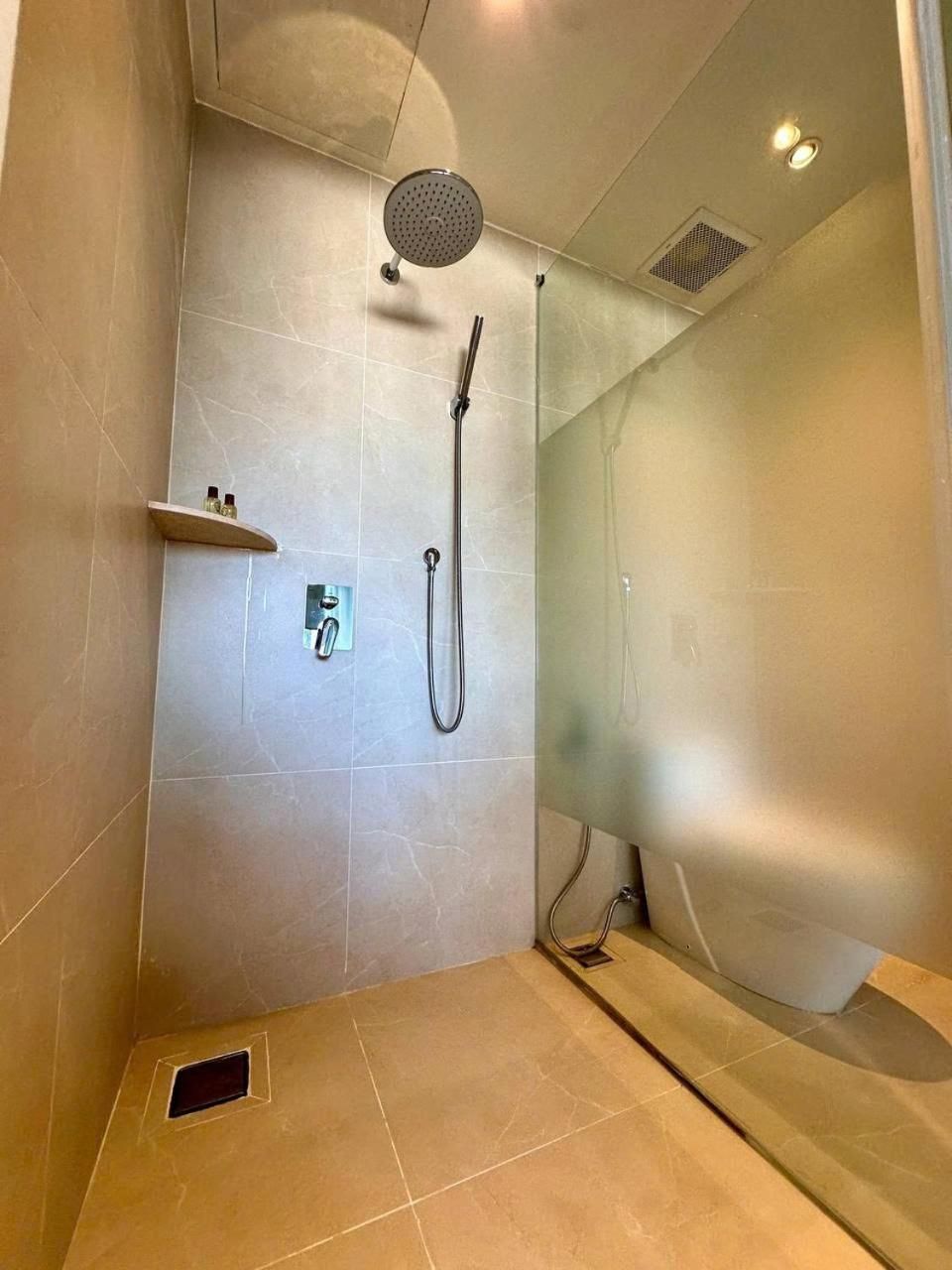 undefined Tulip Hotel 2 6