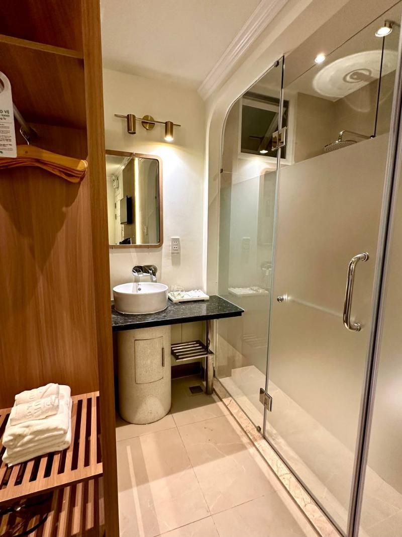 Tulip Hotel 2 Executive Double Room 10