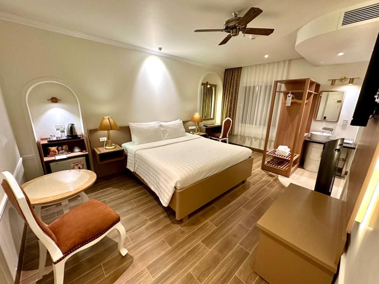 Tulip Hotel 2 Executive Double Room