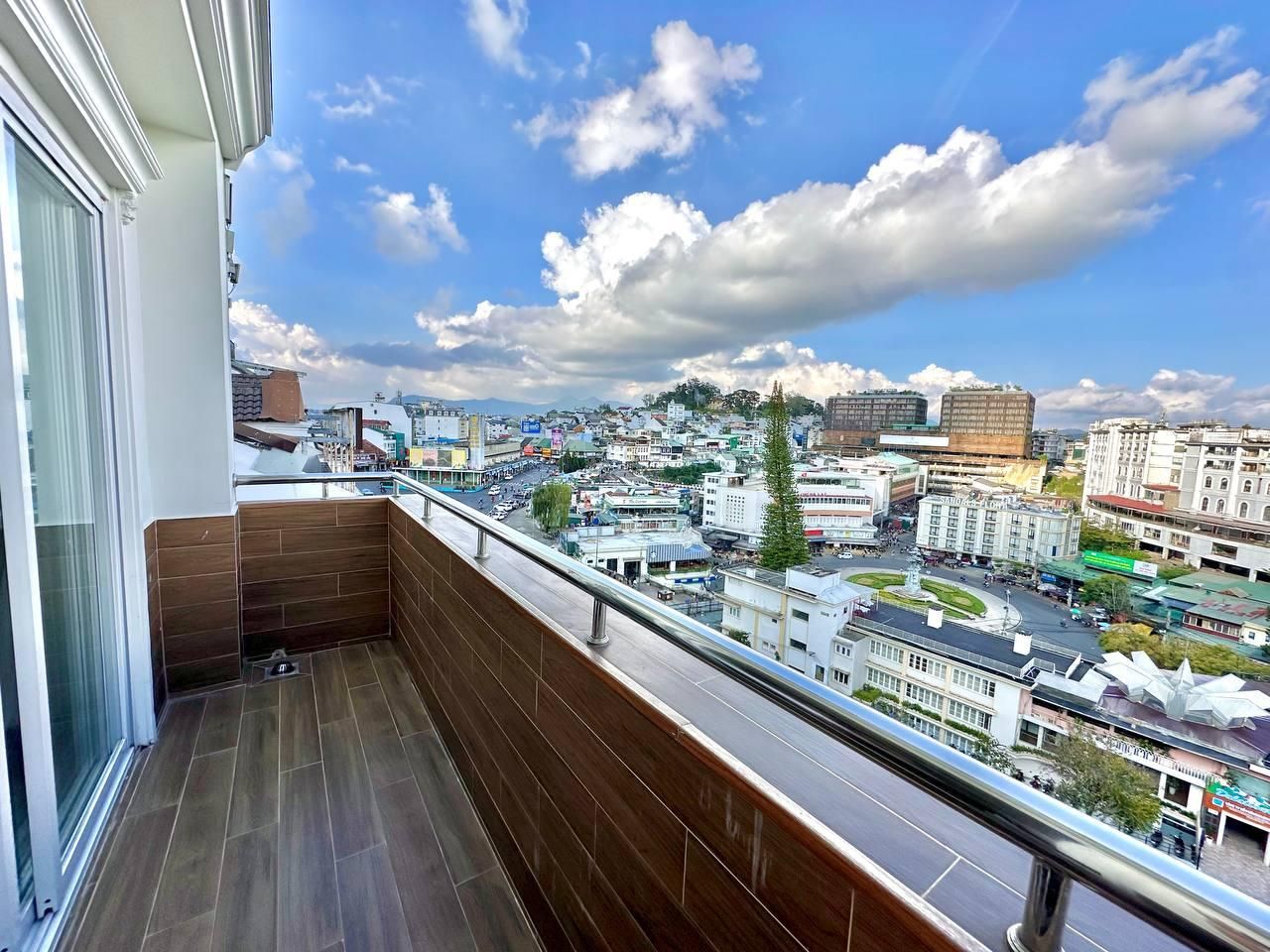Executive Balcony