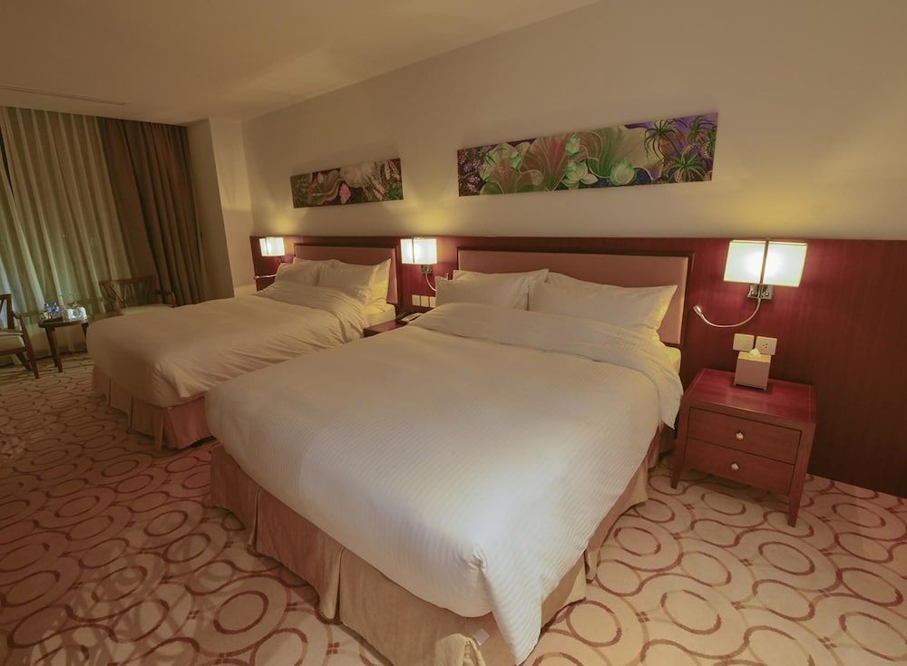 Aristo International Hotel Deluxe Double or Twin Room 2