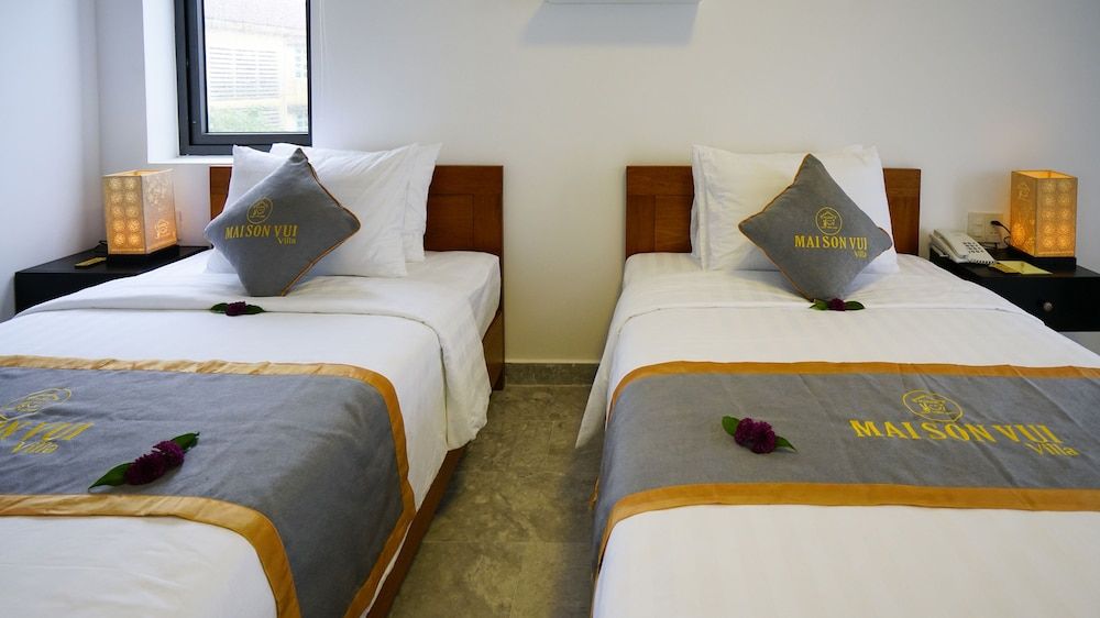 undefined Serena Villa 4