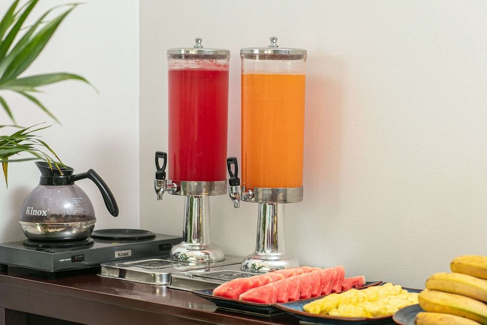 undefined Bounty Hotel 6