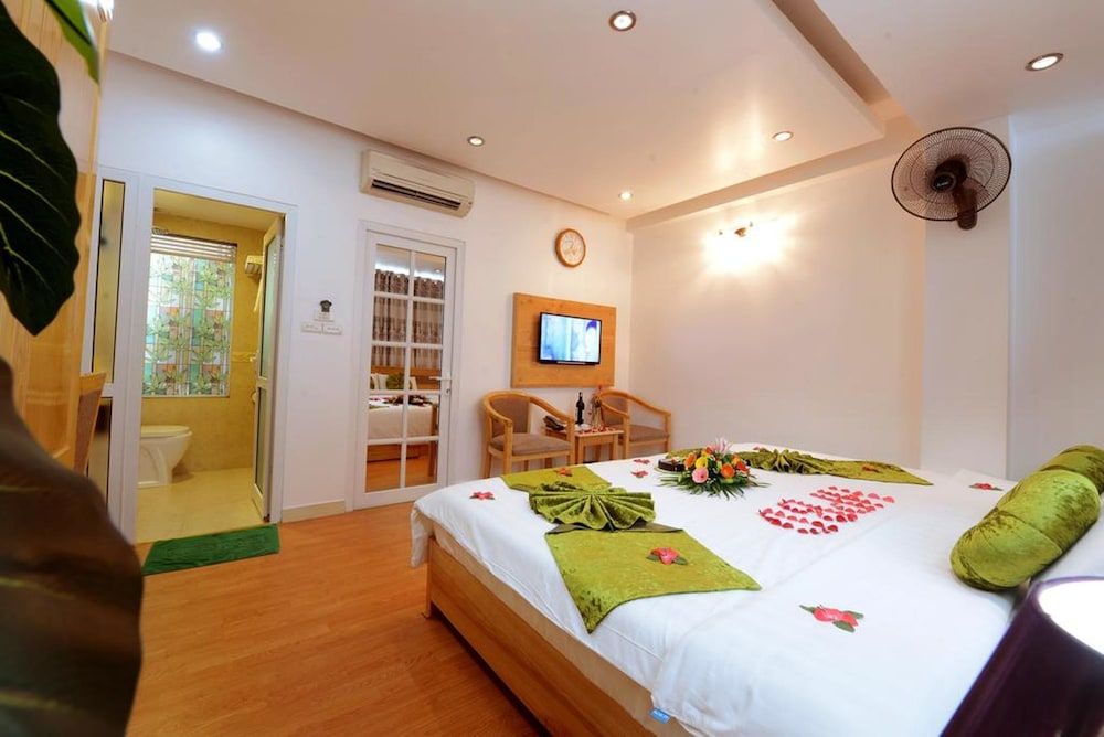 undefined Blue 29 Hotel 9