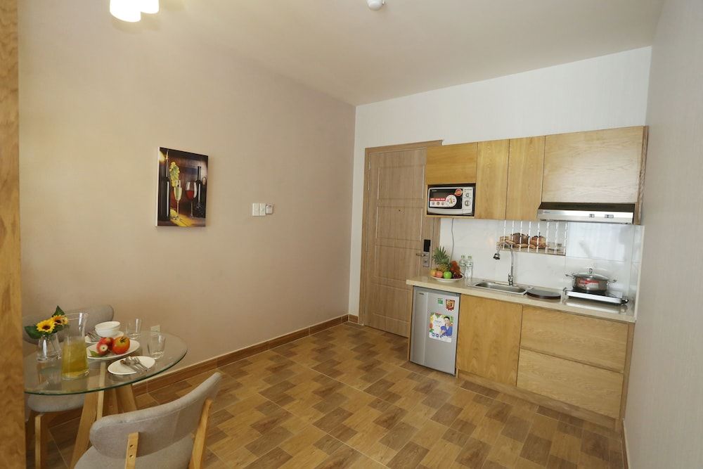 City Suite, Smoking, Kitchen