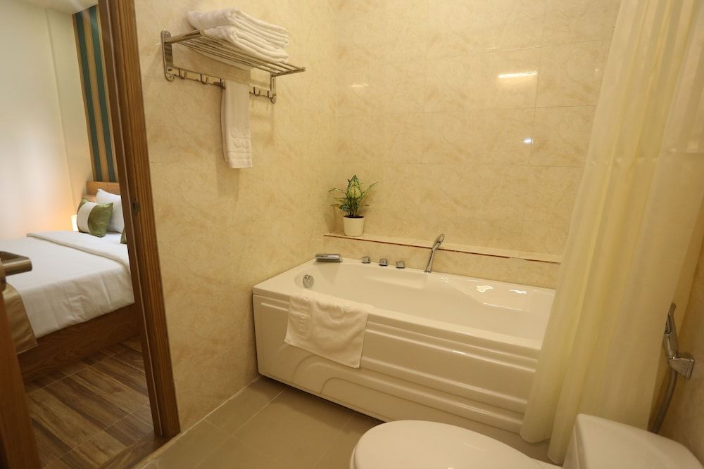 undefined Thuy Sakura Hotel & Serviced Apartment 10