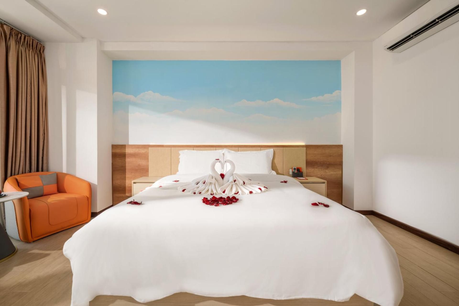 undefined Lunar Hotel Danang 6