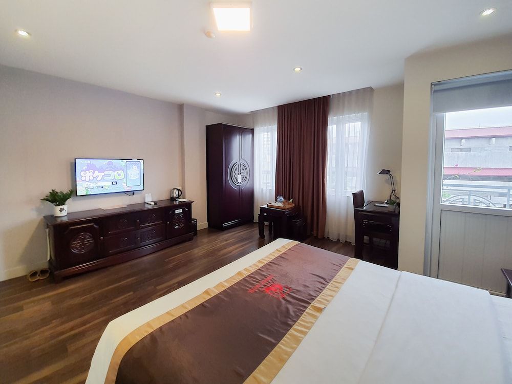 undefined Cherry Hotel 1 3