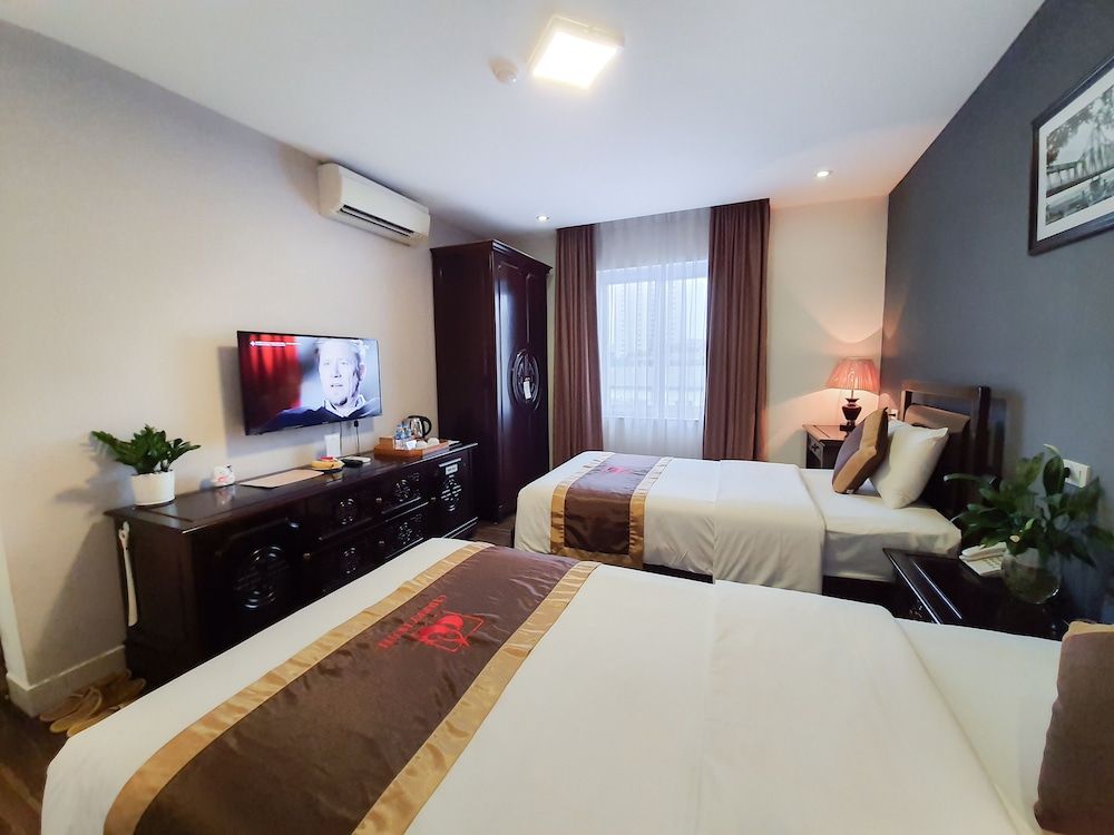 Cherry Hotel 1 Deluxe Twin Room 2