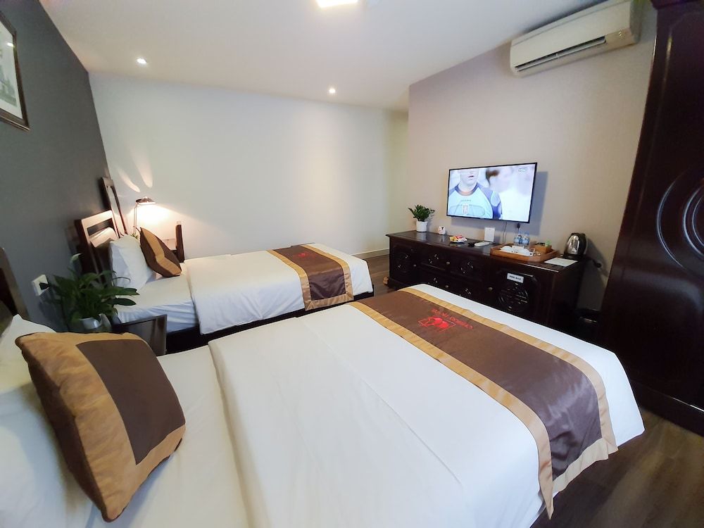 Cherry Hotel 1 Deluxe Twin Room 4