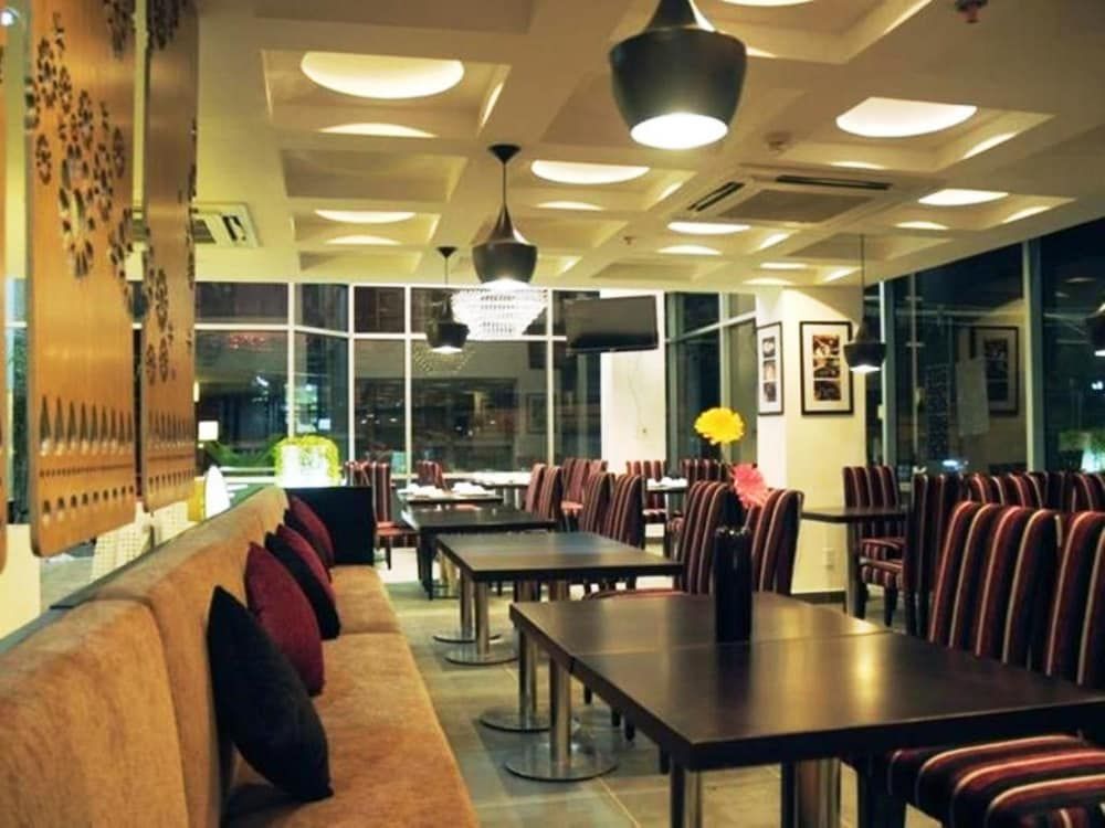 undefined Minh Khang Hotel 6