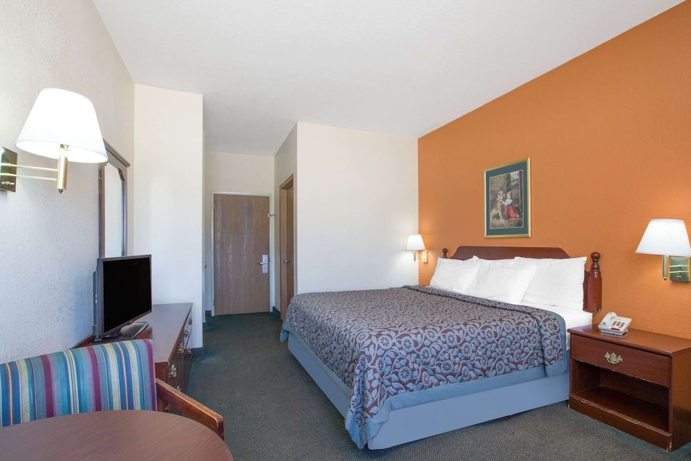 Room, 1 King Bed, Non Smoking