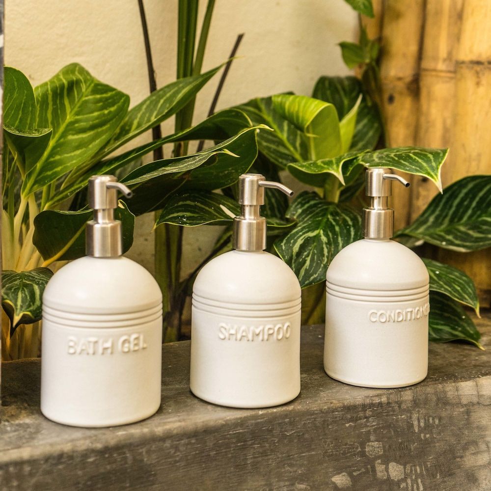 Victory Road Villas Signature Villa, 1 King Bed, Mountain View, Poolside 4