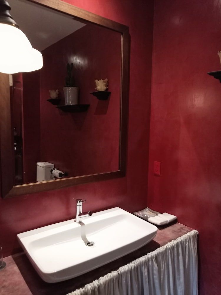 Thao Dien Boutique Hotel Deluxe Double Room 13