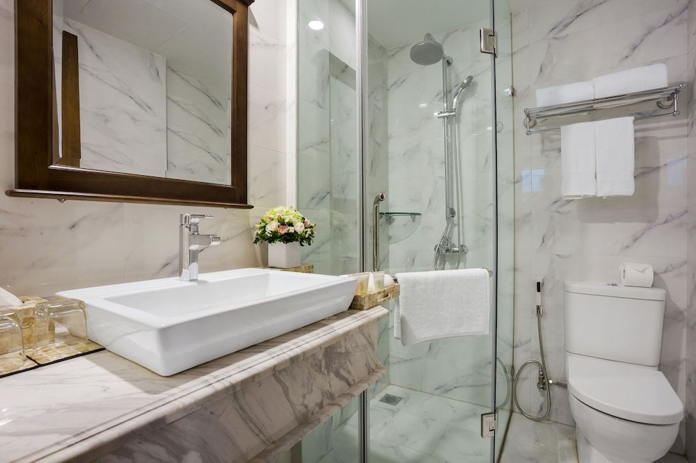 Maro Hotel Deluxe Twin Room 4