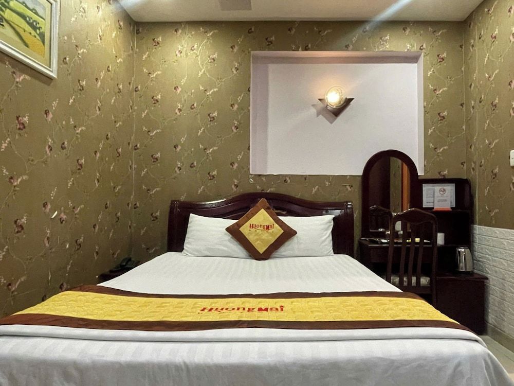 Huong Mai 2 Hotel Standard Double Room, 1 Queen Bed 3