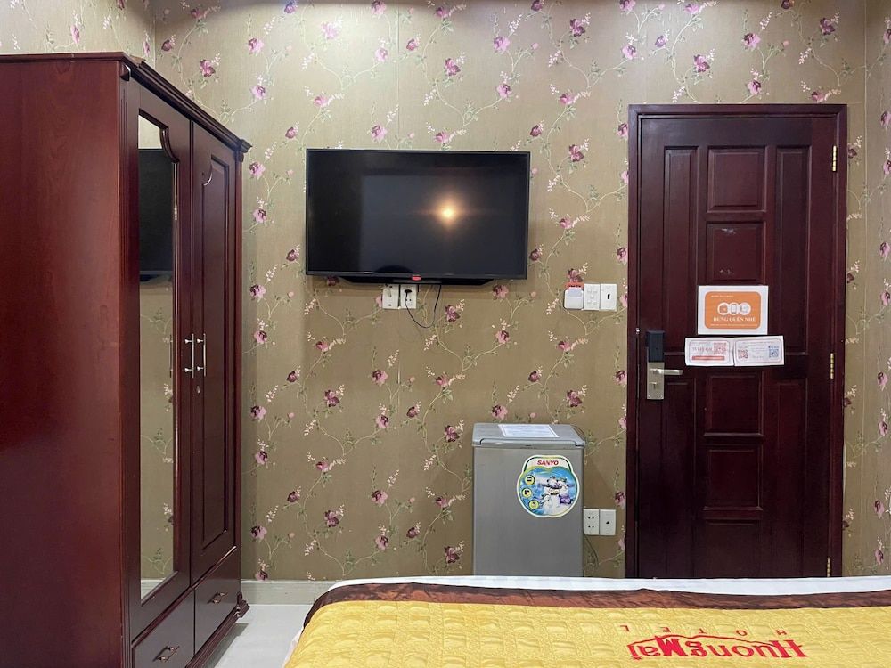 Huong Mai 2 Hotel Standard Double Room, 1 Queen Bed 7