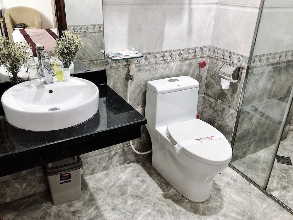 New Lotus Hotel Deluxe Double Room, City View 7