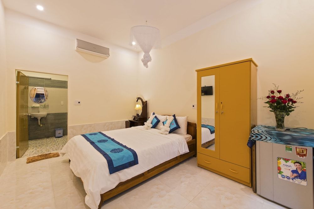 Bougain Villeas Homestay Deluxe Room 11