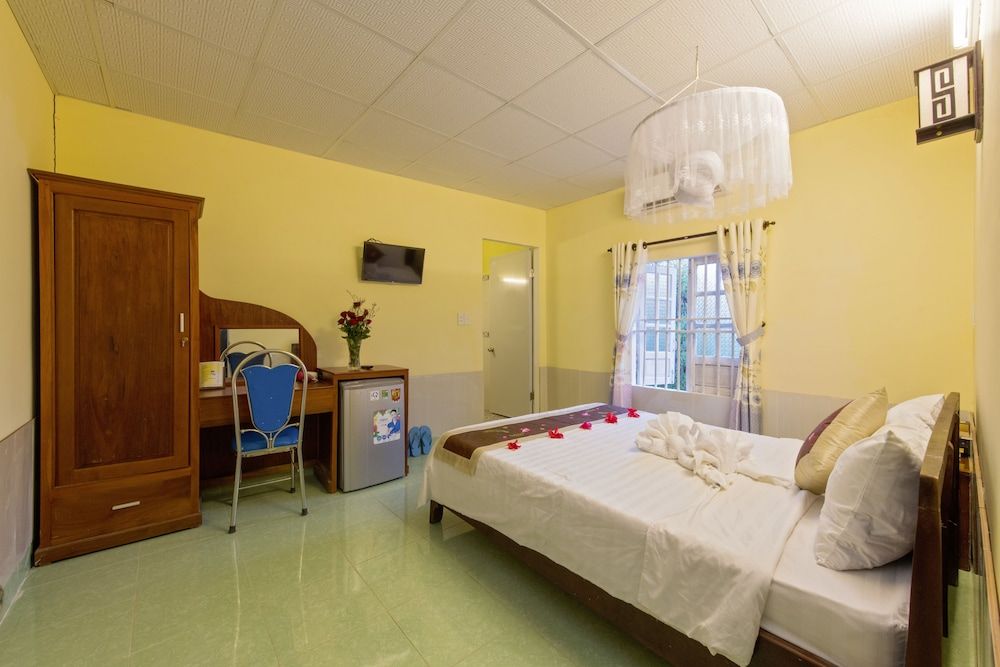 Bougain Villeas Homestay Deluxe Room 24