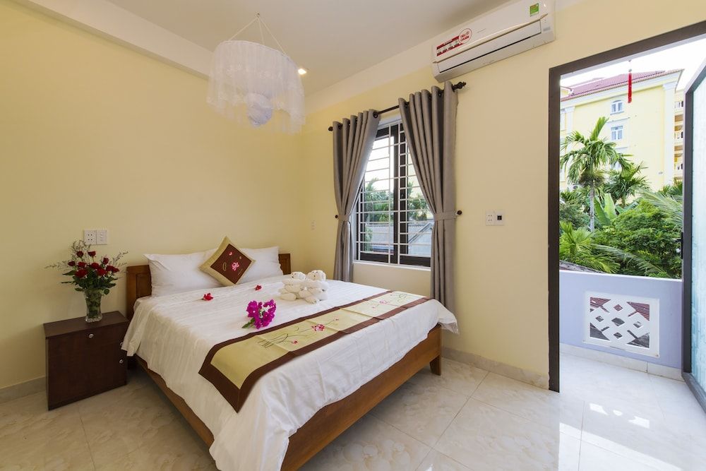 Bougain Villeas Homestay Deluxe Room 8