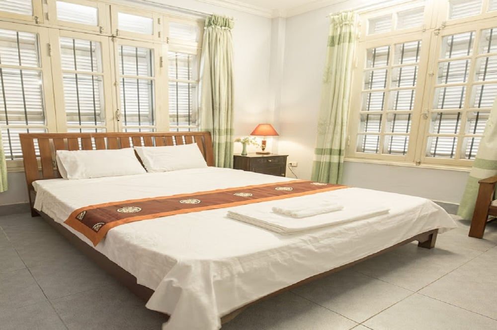 undefined Trang An Plaza Hotel