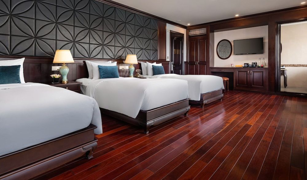 Triple Suite, Balcony