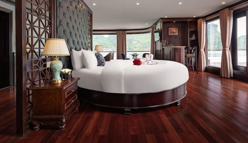 undefined Rosa Cruise Halong 3