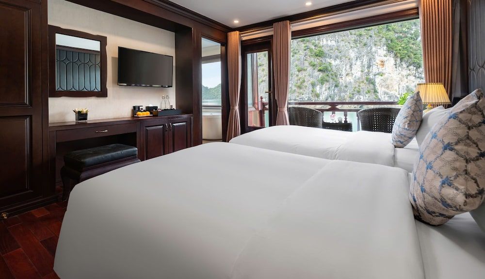 undefined Rosa Cruise Halong 5