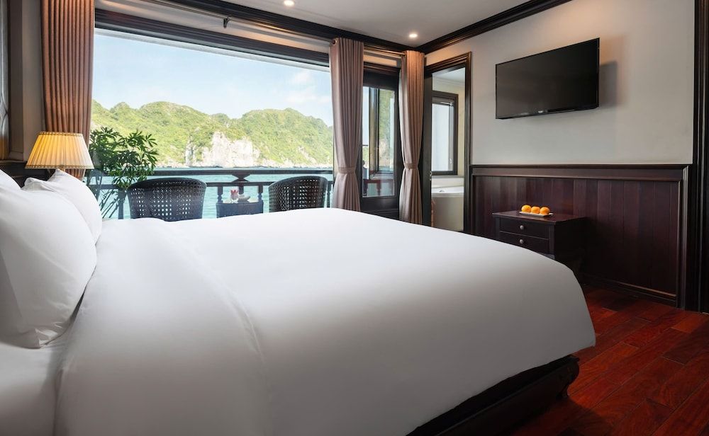 undefined Rosa Cruise Halong 7