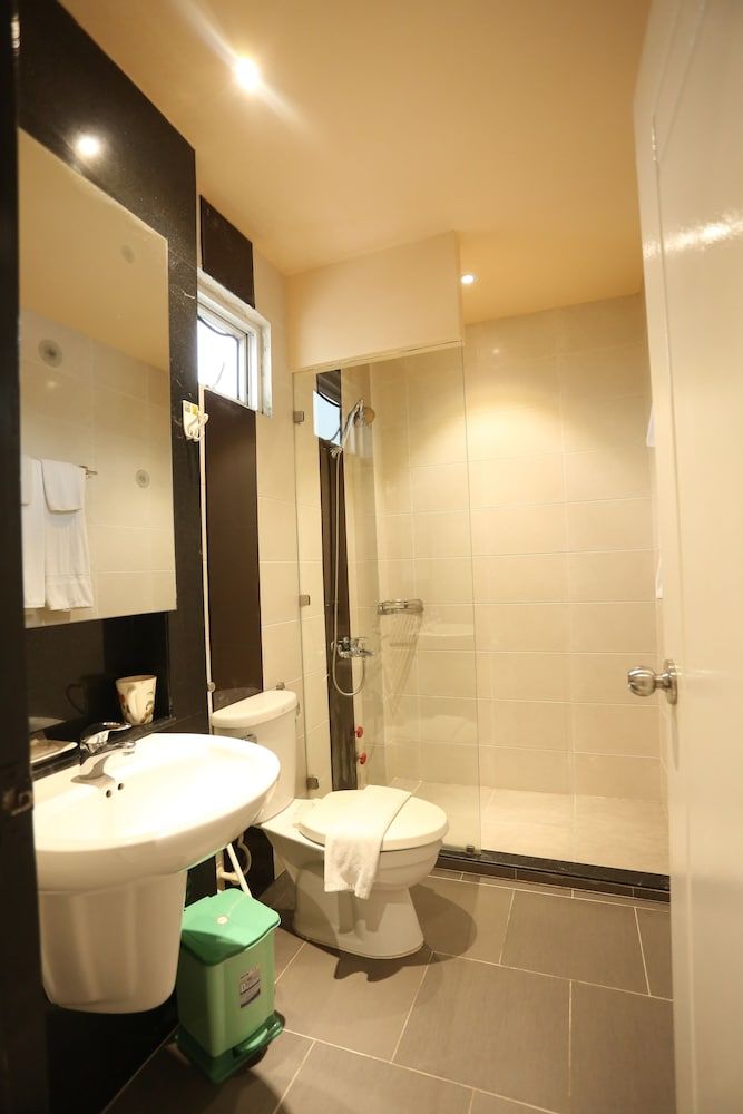 Diamond Suite Hai Ba Trung Family Apartment, Balcony 12