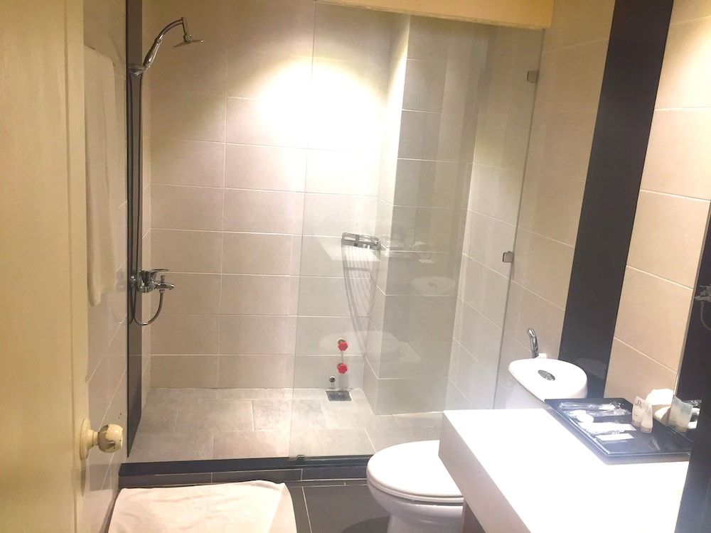 Diamond Suite Hai Ba Trung Deluxe Apartment 6